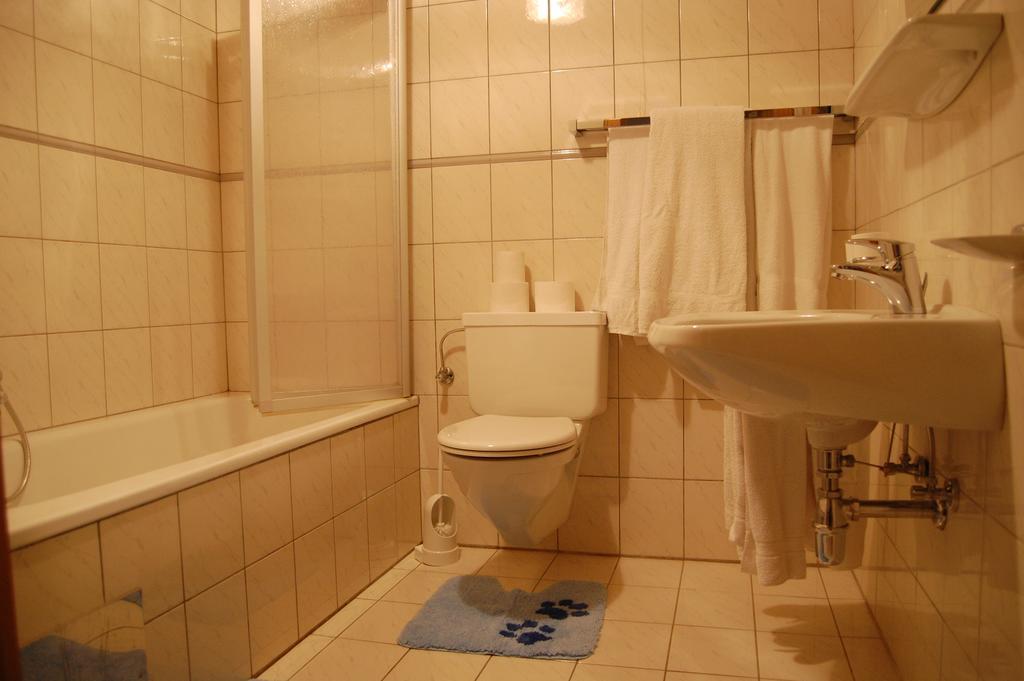 Haus Waldrast Daire Elbigenalp Oda fotoğraf