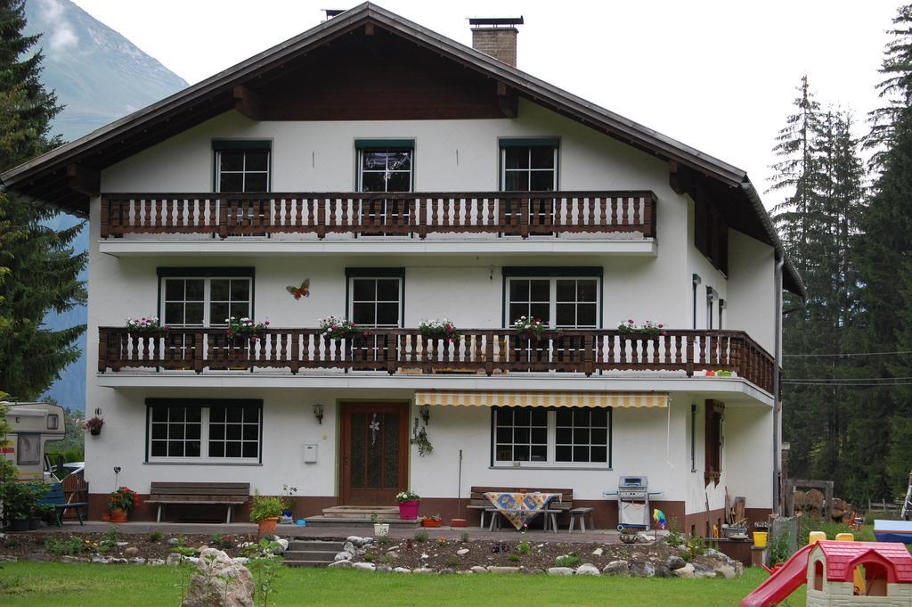 Haus Waldrast Daire Elbigenalp Oda fotoğraf
